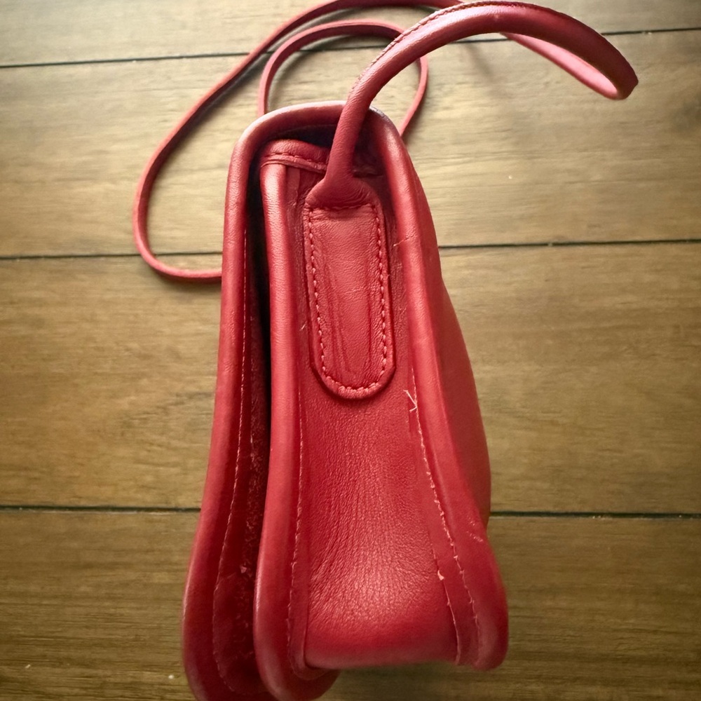 Vintage Coach NYC Crossbody - Picture 4 of 15